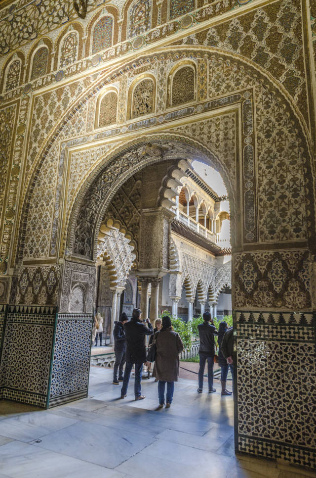 Sevilla 082 - Real Álcazar - Palacio del Rey Don Pedro - Salón de Embajadores.jpg